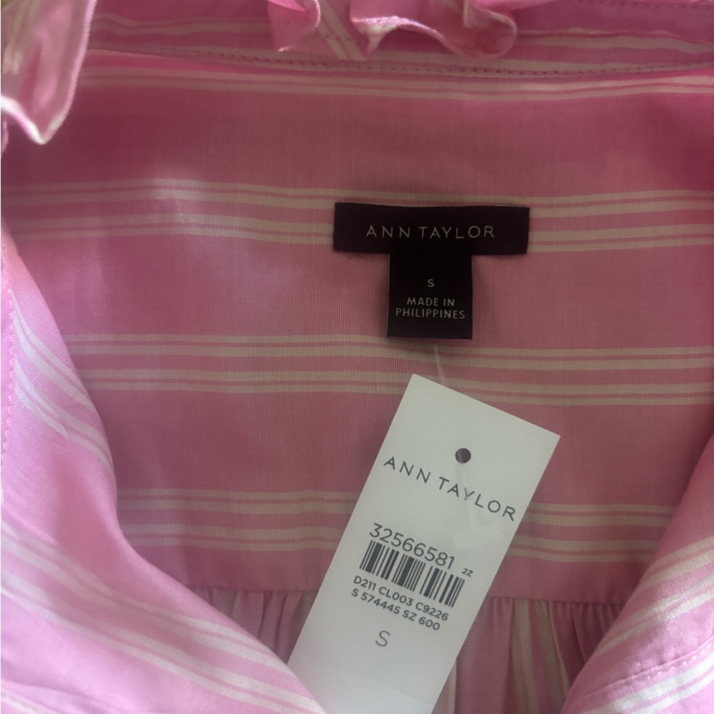 Ann Taylor Button Up NWT - Picture 3 of 4